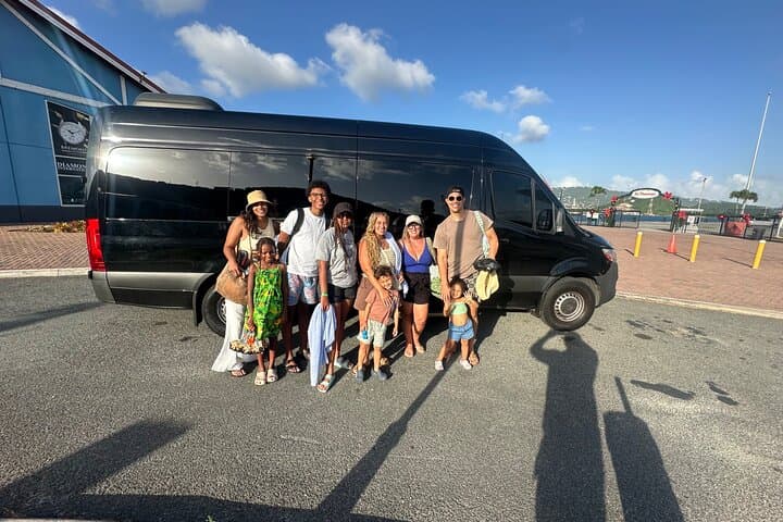 Private Roundtrip Transfer St Thomas: Airport & Cruise Port to Charlotte Amalie