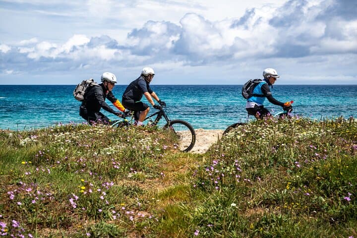 Cycling Salento: Grotta della Poesia and Arch of Lovers Bike Loop from Melendugno photo 3