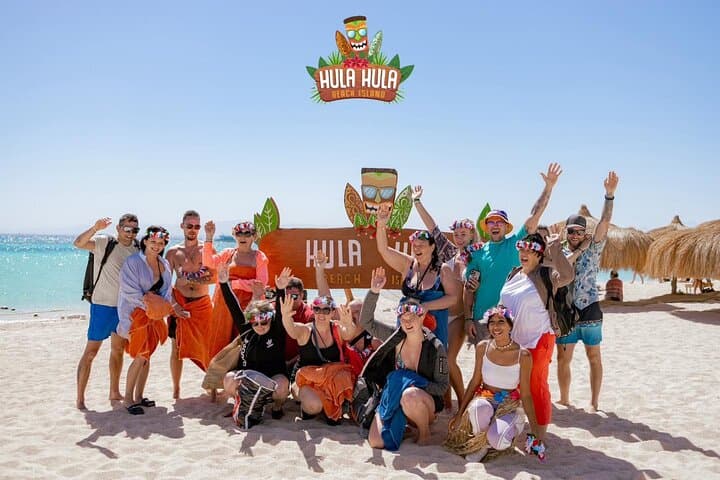 Hurghada Hula Hula Island Snorkel Trip: Full-Day Red Sea Boat Tour with Lunch