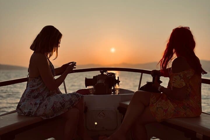 Sunset Cruise in Split: Sail to Kašjuni Beach & Marjan Hill