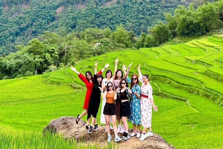 Pu Luong 3-Day Escape: Trek Rice Terraces, Caves & Bamboo Rafting photo 3