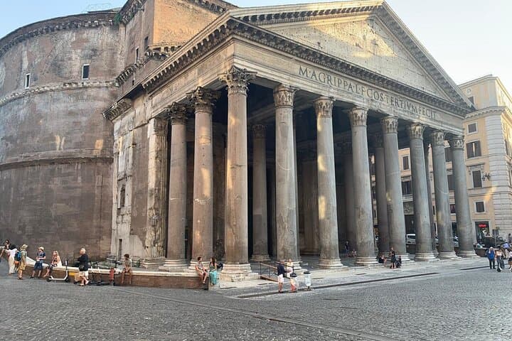Rome In Love — Winter Private Golf Cart Guided Tour photo 4