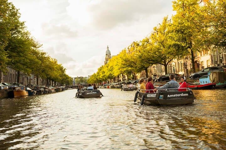 Self-Drive Electric Canal Boat Rental in Amsterdam — No License Required photo 2