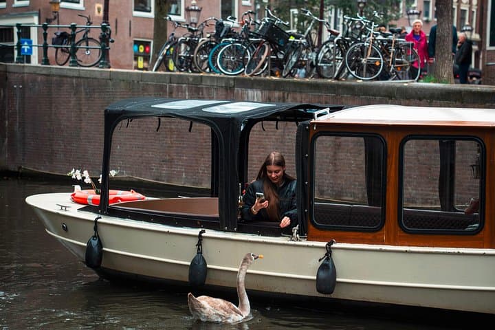 Private Amsterdam Canal Cruise: 2-Hour Double WOW Electric Boat Tour photo 5