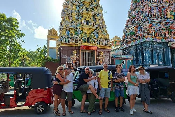Colombo Tuk-Tuk Private City Tour: Guide, Tea Tasting & All Tickets photo 3