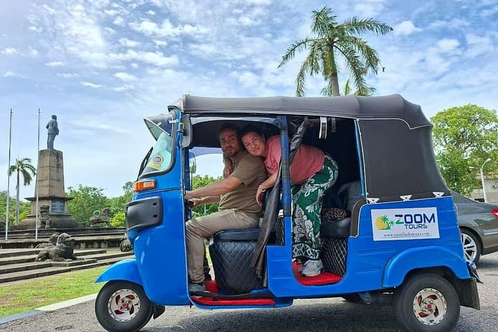 Colombo Tuk-Tuk Private City Tour: Guide, Tea Tasting & All Tickets photo 4