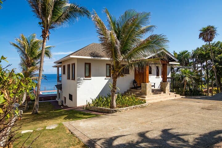 Roatán Real Estate Discovery Tour — Private Island Property Viewings & Sightseeing photo 2