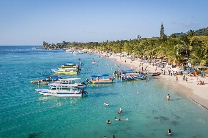 Roatán Real Estate Discovery Tour — Private Island Property Viewings & Sightseeing photo 4