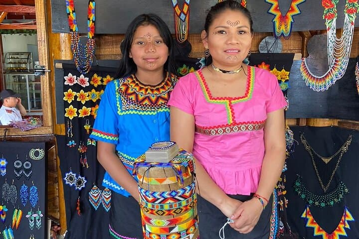 Karmatarua Indigenous Experience near Jardín: Emberá Workshops & Cultural Visit photo 3