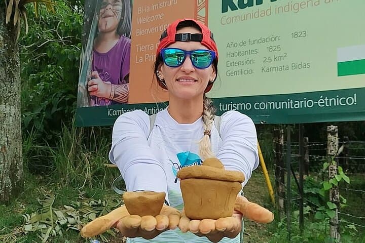 Karmatarua Indigenous Experience near Jardín: Emberá Workshops & Cultural Visit photo 5