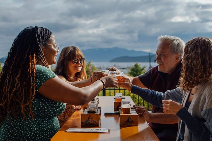 Juneau Brews & Views: Brewery Tasting Tour with Mendenhall Glacier Views