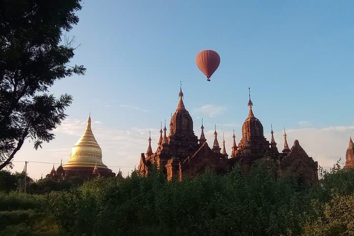 Sunrise Hot-Air Balloon Flight Over Bagan's Ancient Temples photo 6