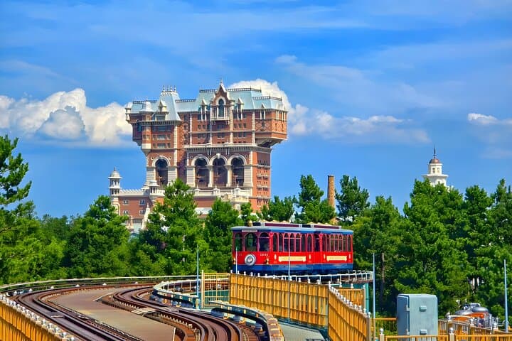 One-Day Tokyo DisneySea + 24-Hour Tokyo Subway Pass — Save Time and See More photo 5