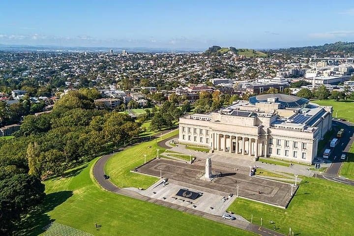 Half-Day Auckland City Sightseeing: Mount Eden, Viaduct & Hauraki Gulf Views photo 4