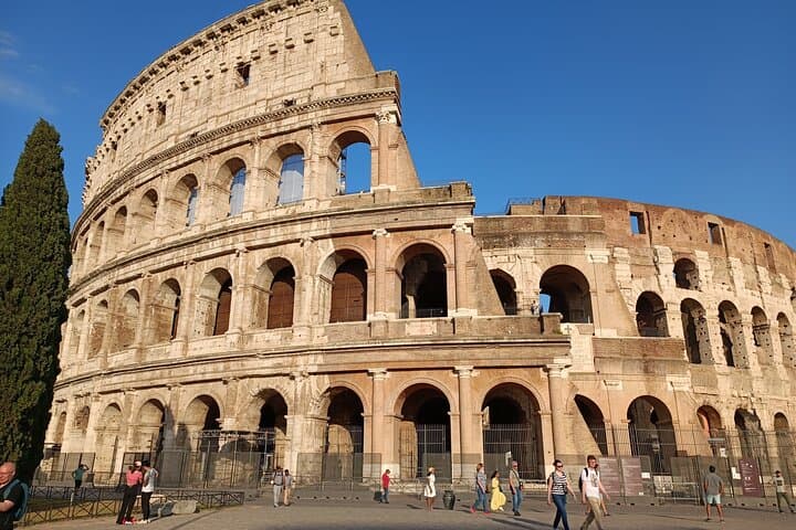 Rome Private Walking Tour with a Local: Highlights & Hidden Gems