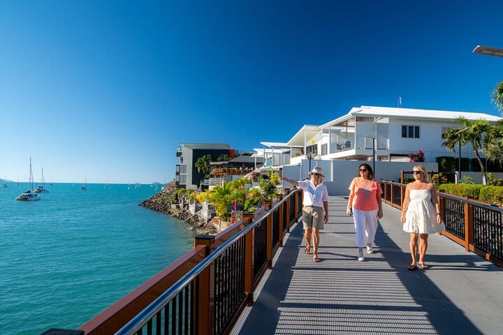 Airlie Beach Sightseeing Explorer: 3-Hour Whitsunday Highlights & Lookouts photo 4