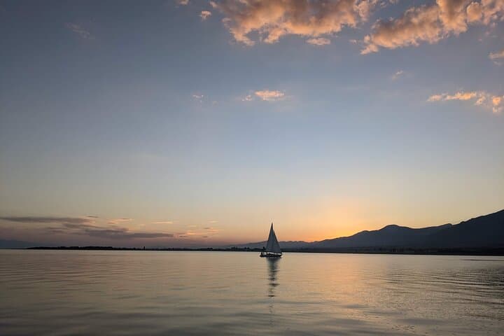 4-Day Classic Kyrgyzstan: Burana Tower, Issyk-Kul & Karakol Adventure photo 4