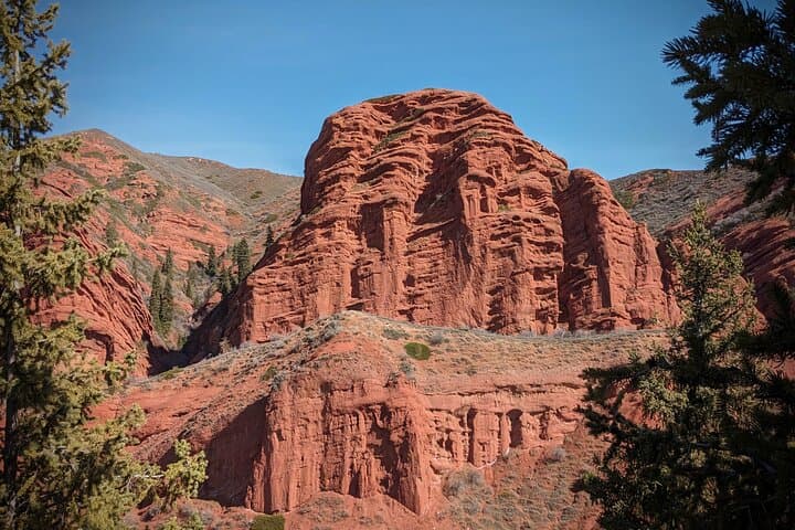 4-Day Classic Kyrgyzstan: Burana Tower, Issyk-Kul & Karakol Adventure photo 6