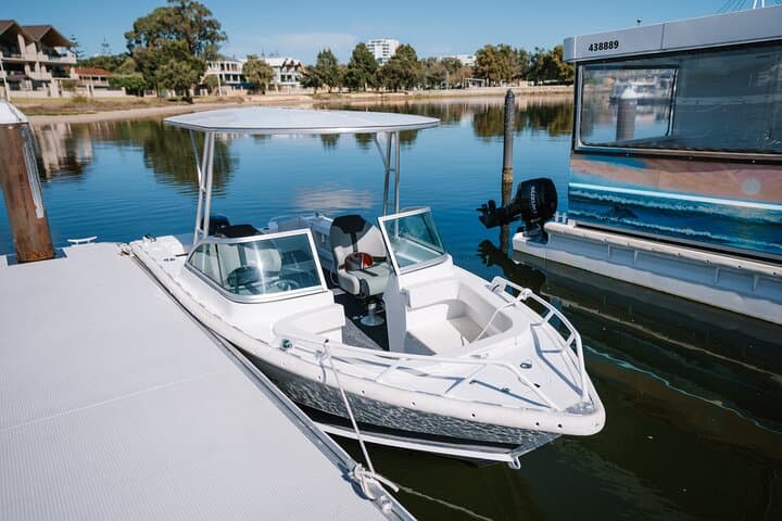 Self-Drive 6-Person Fishing Boat Rental in Mandurah Estuary