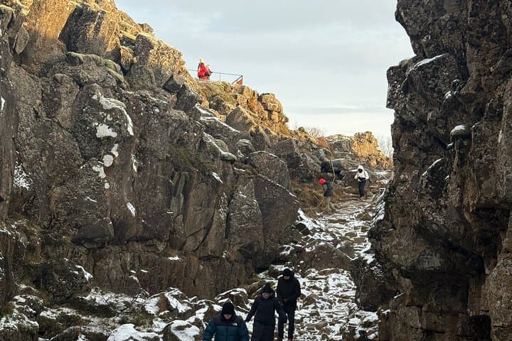 Ultimate Golden Circle Adventure: Thingvellir, Geysir, Gullfoss & Kerið photo 5