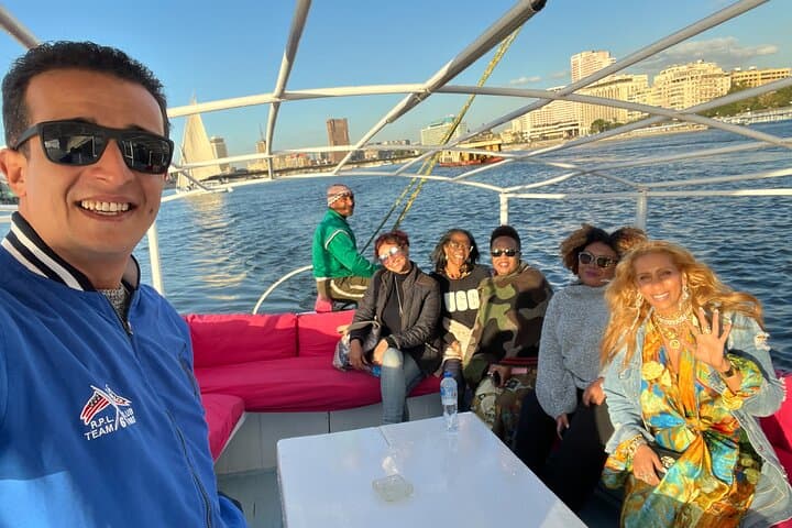 Layover Cairo By Night: Nile Walks, Bazaars & Shisha photo 3