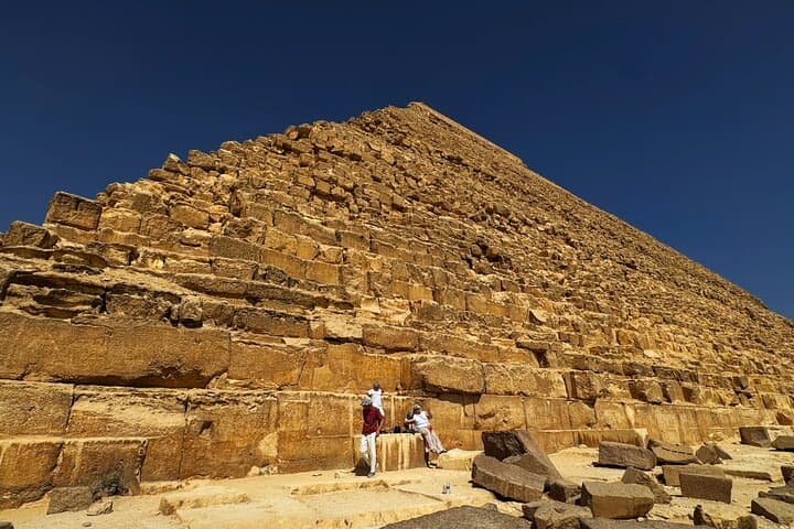 Full-Day Giza Plateau Tour: Pyramids, Sphinx & Local Giza Walk photo 4