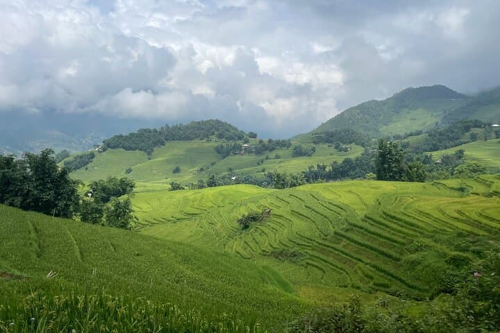 Private Sa Pa Waterfalls & Ta Van Village Motorbike Tour photo 2