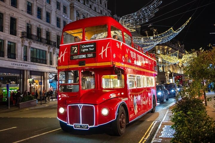 London Christmas Lights Tour by Vintage Open-Top Bus