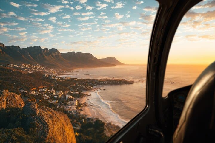 Cape Town City and Coast Helicopter Tour — Table Mountain & Atlantic Views photo 3