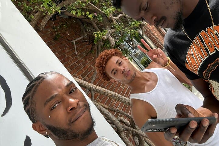 Miami Murder Mystery: Self-Guided Outdoor Detective Escape Game photo 2