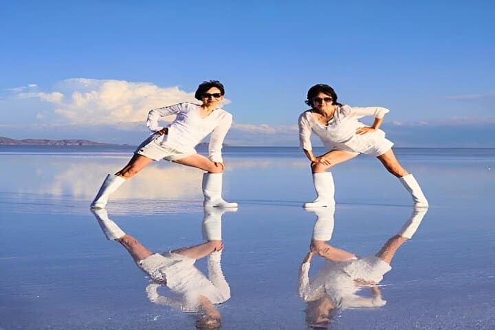 2-Day Uyuni Salt Flats & Eduardo Avaroa Private 4x4 Tour