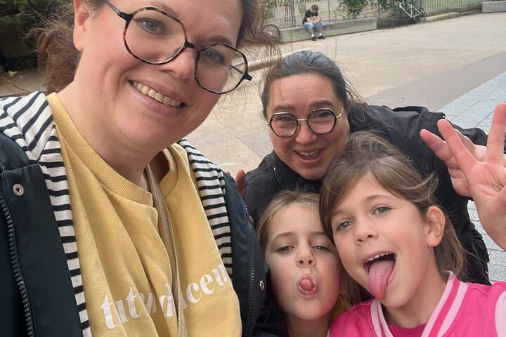 Paris Kid Quest: Self-Guided Family Adventure to Restore the Senses