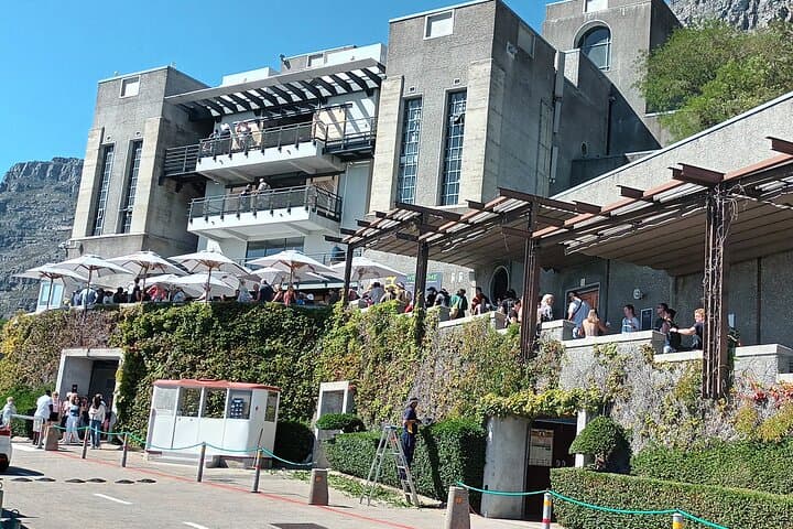 Table Mountain Cable Car Return Ticket: Cape Town Summit Access & Practical Tips photo 2