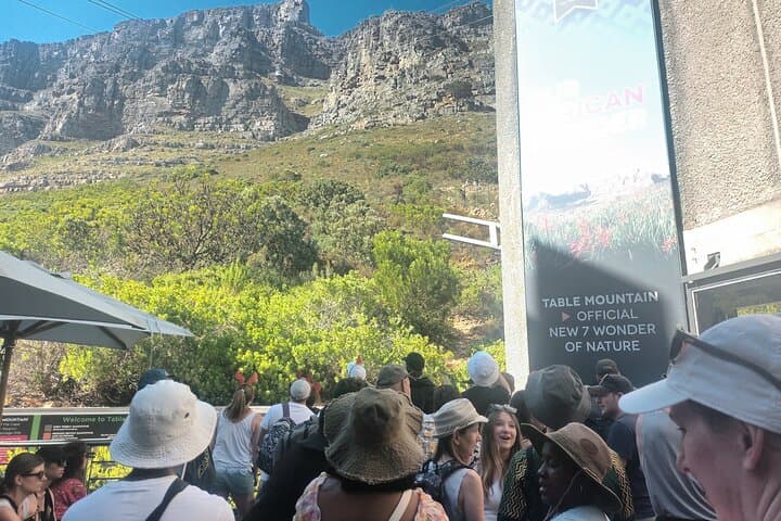 Table Mountain Cable Car Return Ticket: Cape Town Summit Access & Practical Tips photo 6