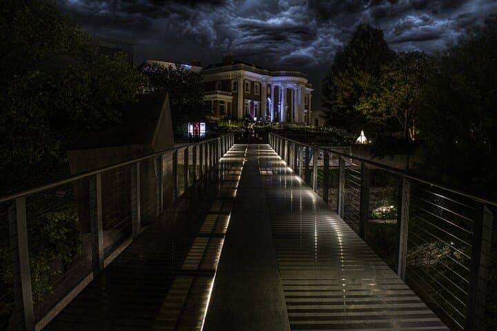 Chattanooga Crypts and Chills: Haunted Downtown Walking Tour photo 5