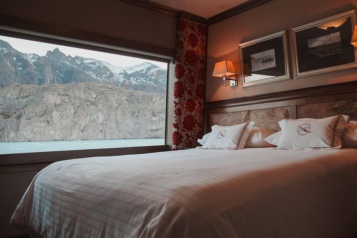 Overnight Luxury Cruise Through Patagonia's Glaciers (El Calafate) photo 4