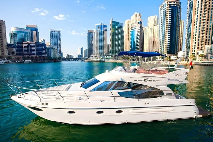 Private Yacht Tour Dubai Marina: 3-Hour Cruise to Atlantis, Burj Al Arab & Ain Dubai photo 2