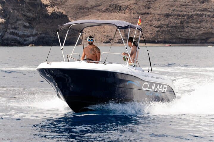 Private boat rental to Papagayo from Puerto Calero, Lanzarote — skippered or self-drive