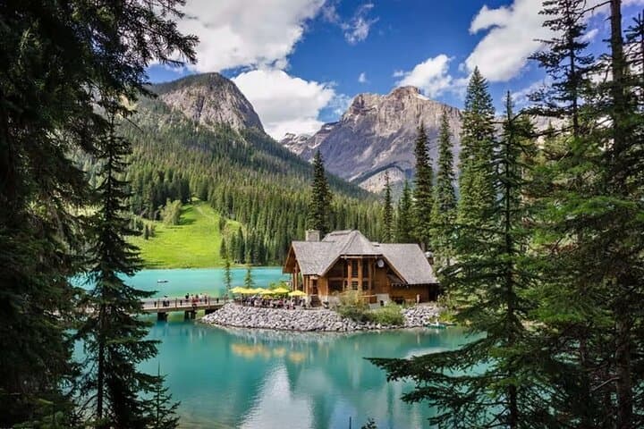 3-Day Banff, Jasper & Drumheller: Lakes, Icefields & Badlands Tour