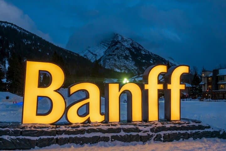 3-Day Banff, Jasper & Drumheller: Lakes, Icefields & Badlands Tour photo 3