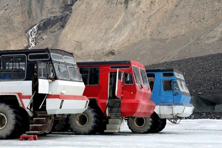 3-Day Banff, Jasper & Drumheller: Lakes, Icefields & Badlands Tour photo 5