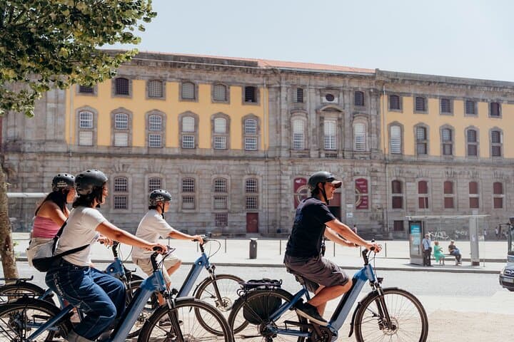 Porto Highlights E-Bike Tour: 3-Hour Guided City Ride photo 2