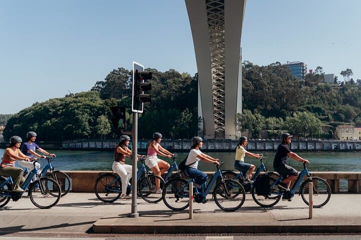 Porto Highlights E-Bike Tour: 3-Hour Guided City Ride photo 5