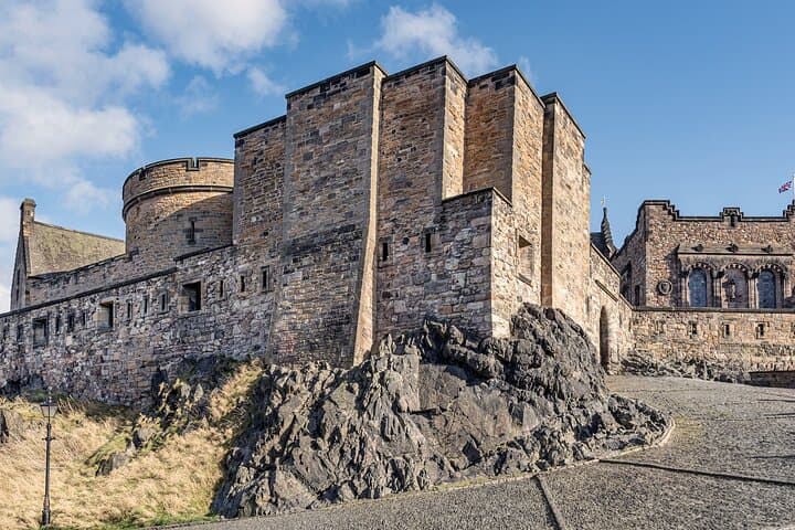 Edinburgh Castle Express Guided Tour: 1-Hour Highlights & Entry Ticket photo 5