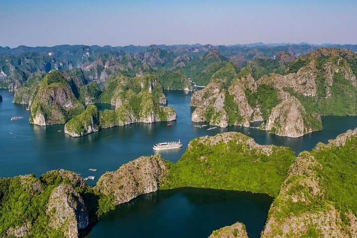 Ha Long Bay 2-Day Luxury Cruise from Hanoi — Kayaking, Caves & Sunrise Views photo 1