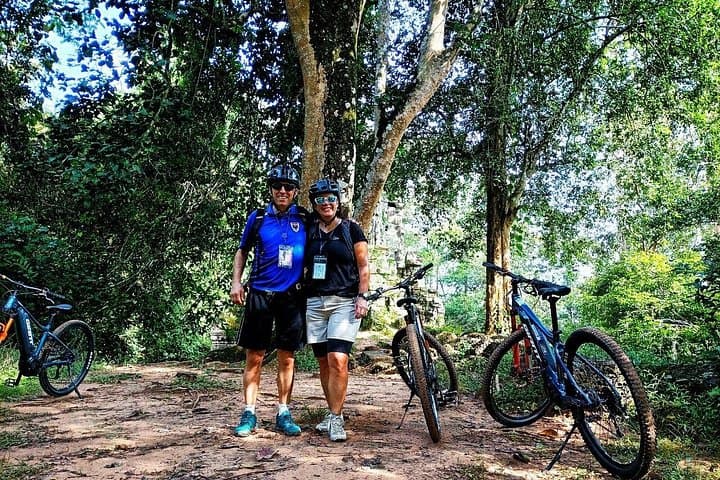 Angkor Wat Sunrise and Cycling Tour: Sunrise, Temples & Backroad Bike Loop photo 5