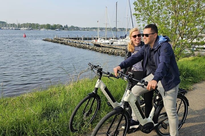 Luxury Electric Bike Rental in Zeeland: 5 Curated GPS Routes for Day Rides photo 4