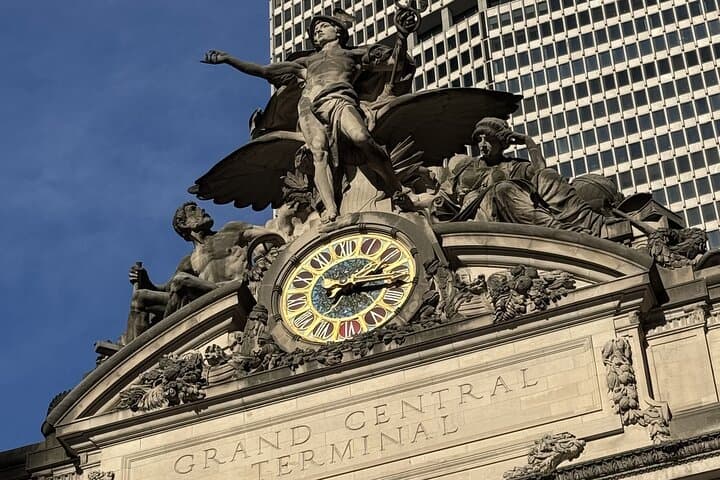 Midtown Manhattan Walking Tour: Explore NYC's Iconic Architecture photo 5
