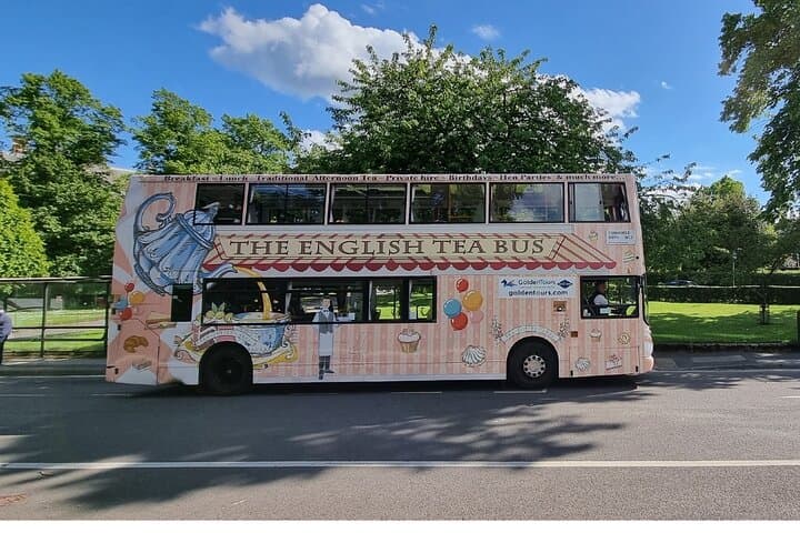 Royal Windsor Afternoon Tea Bus Tour — Upper-Deck Sightseeing with Prosecco photo 5