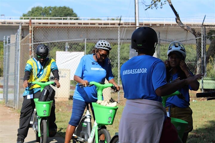 Houston Adventure Tour: Biking, Scooters & Food Hopping around Buffalo Bayou photo 3